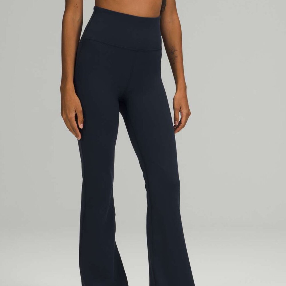 Lululemon Groove Super-High-Rise Flared Pant Nulu - Black